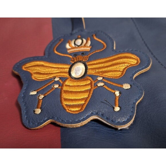 SAKS FIFTH AVENUE NAVY BLUE QUEEN BEE FAUX LEATHER PLEATHER TOTE HANDBAG - Picture 10 of 11